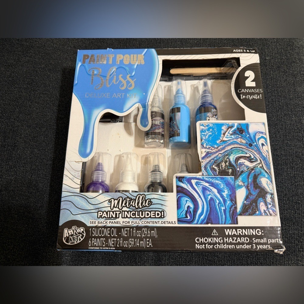 Paint pour bliss deluxe art kit by Anker, NWT, games, activities, gifts
